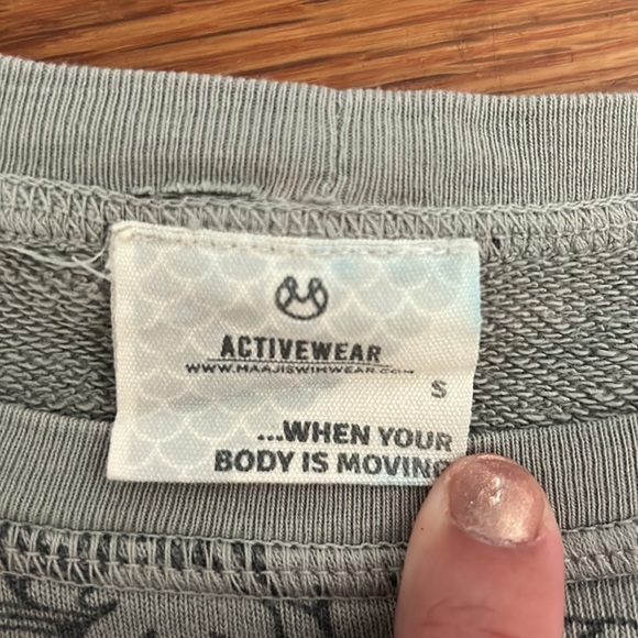 NWOT Maaji Long Sleeve Ditsy Sweatshirt - Picture 5 of 7